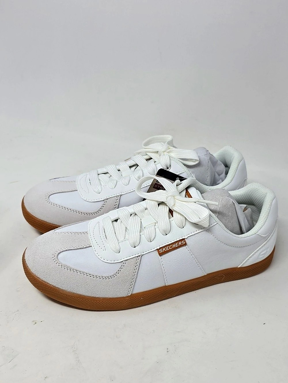 Skechers Streetwear Men's Placer Court White Gum Sole Sneakers Size 8